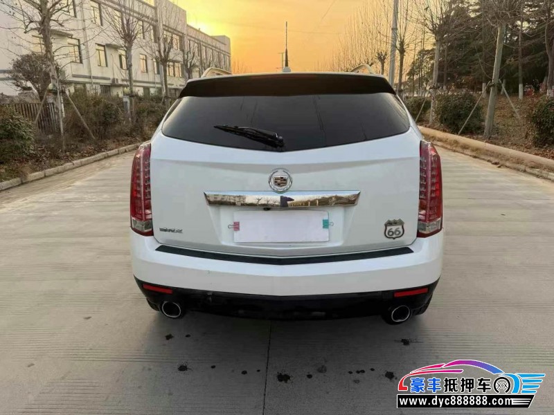 17年凯迪拉克SRX轿车抵押车出售