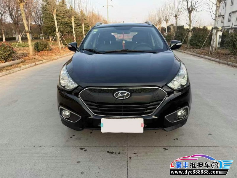 13年现代ix35轿车抵押车出售