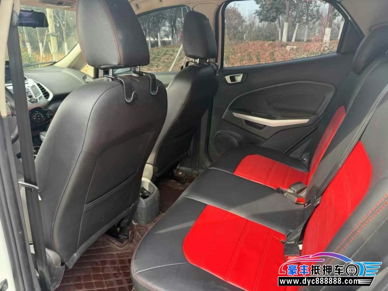 16年福特翼搏轿车抵押车出售