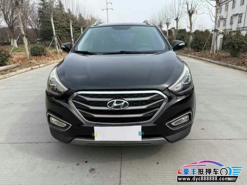 17年现代ix35轿车抵押车出售