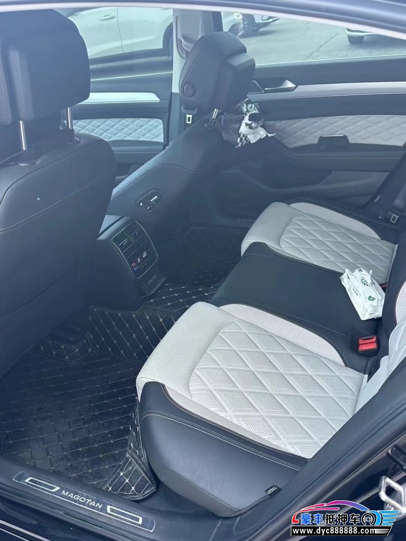 24年大众迈腾轿车抵押车出售