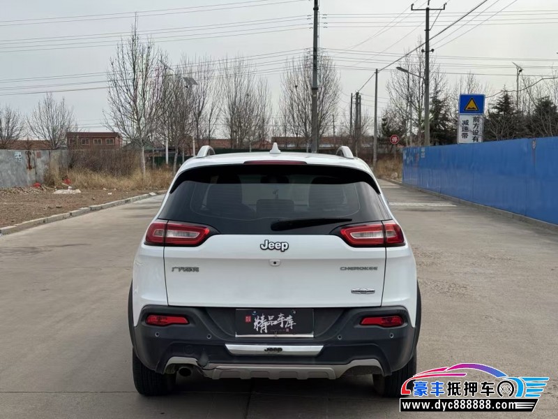 16年Jeep自由光SUV抵押车出售