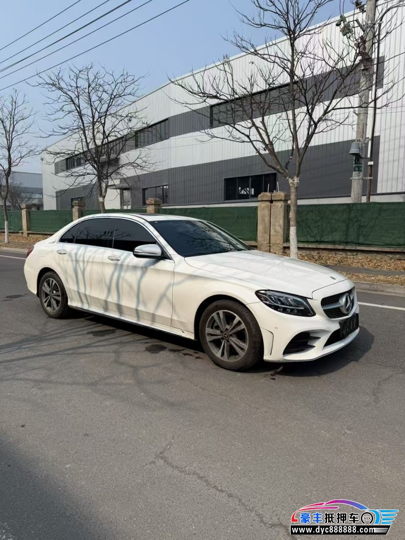 20年奔驰C轿车抵押车出售