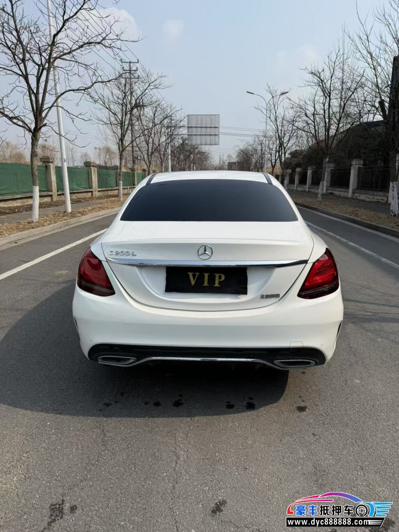 20年奔驰C轿车抵押车出售