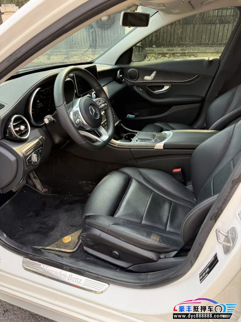 20年奔驰C轿车抵押车出售