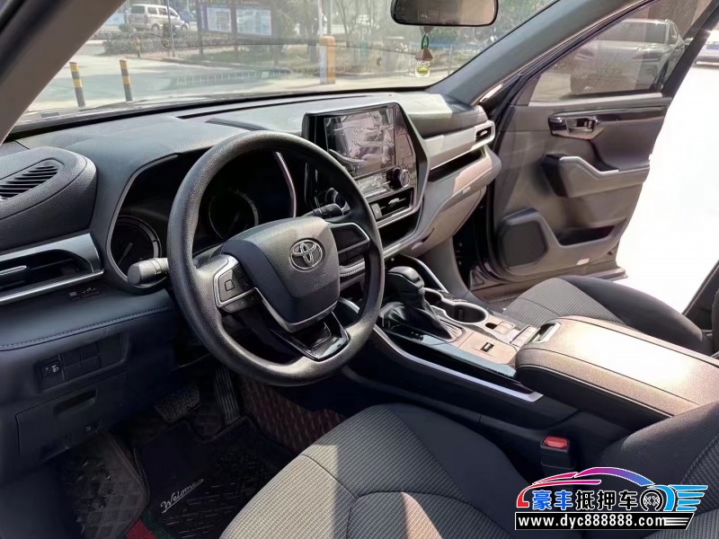 22年丰田汉兰达轿车抵押车出售