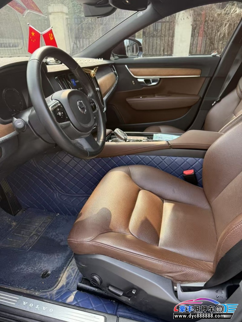 20年沃尔沃S90轿车抵押车出售