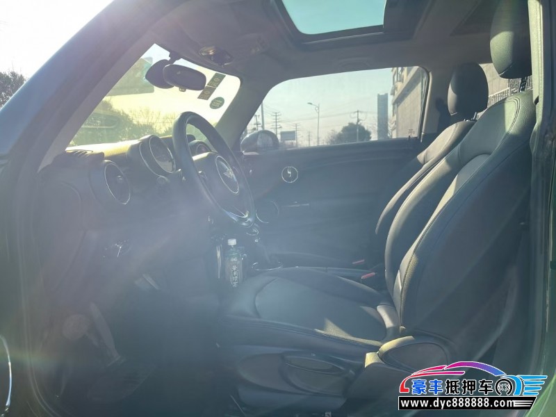 15年宝马MINI轿车抵押车出售