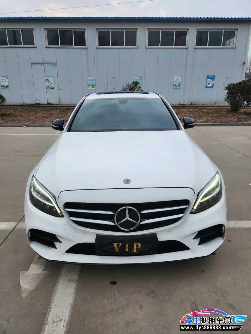 19年奔驰C轿车抵押车出售