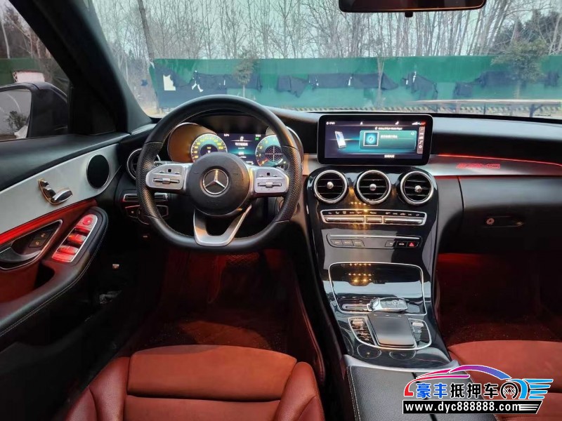 19年奔驰C轿车抵押车出售