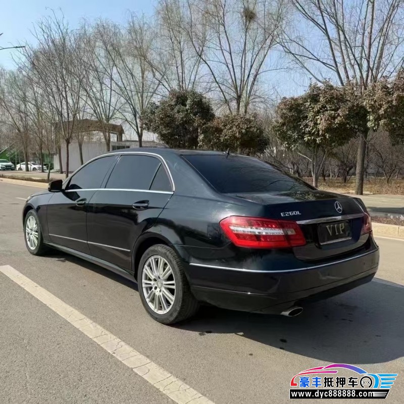 12年奔驰E轿车抵押车出售