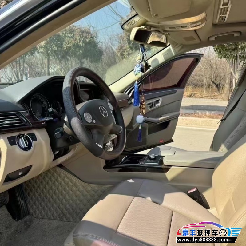 12年奔驰E轿车抵押车出售