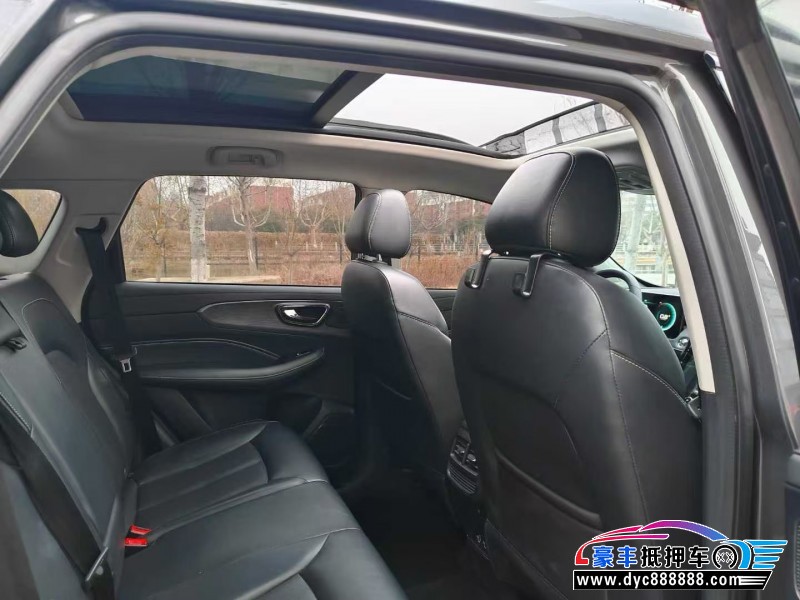 22年荣威RX5轿车抵押车出售