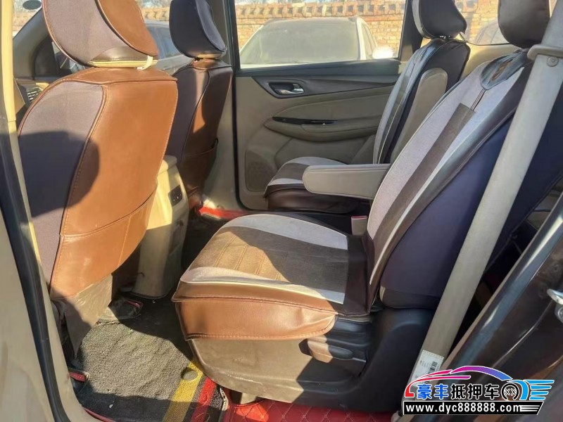 18年宝骏730轿车抵押车出售