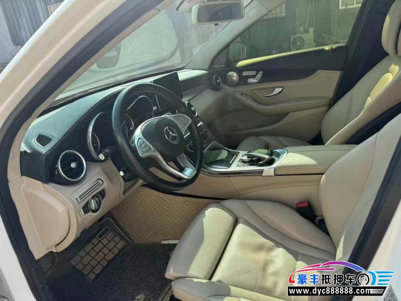 14年奔驰C轿车抵押车出售