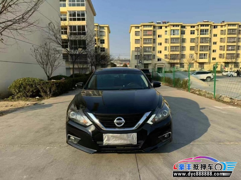 18年日产天籁轿车抵押车出售