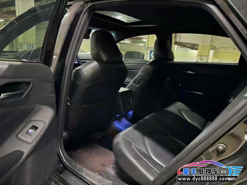 20年丰田亚洲龙轿车抵押车出售