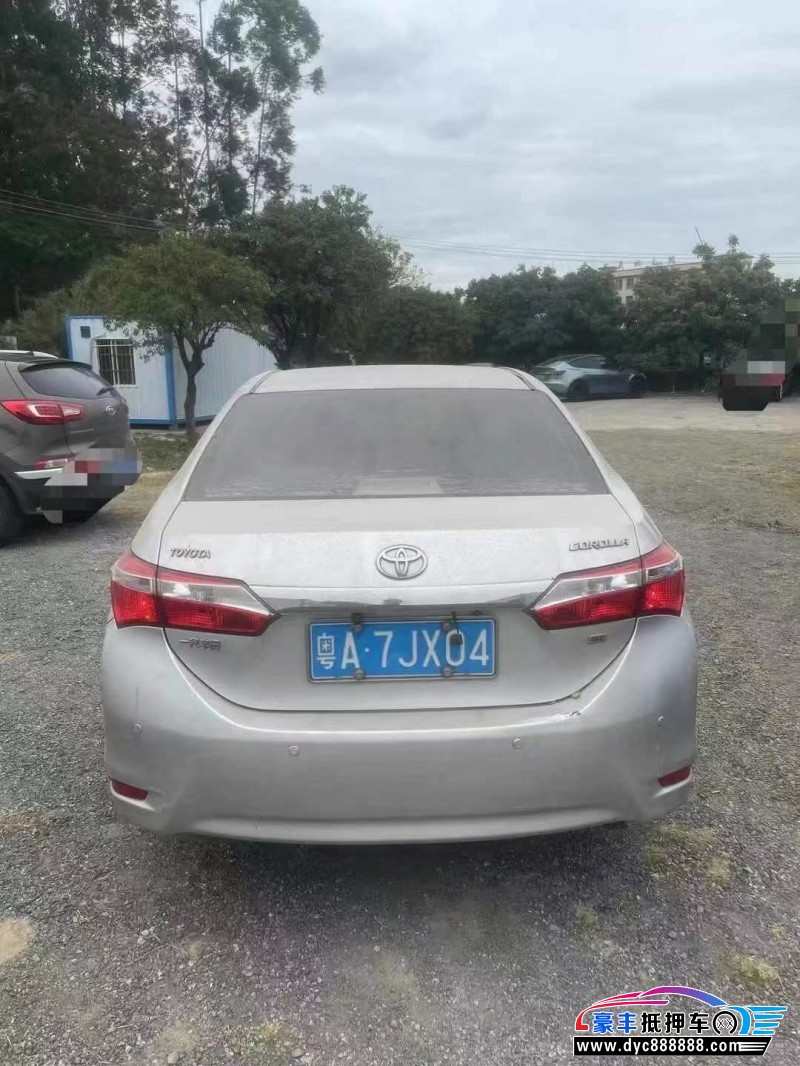 15年丰田卡罗拉轿车抵押车出售