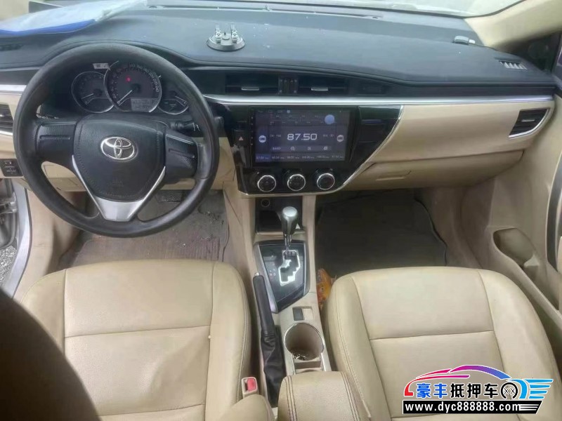 15年丰田卡罗拉轿车抵押车出售