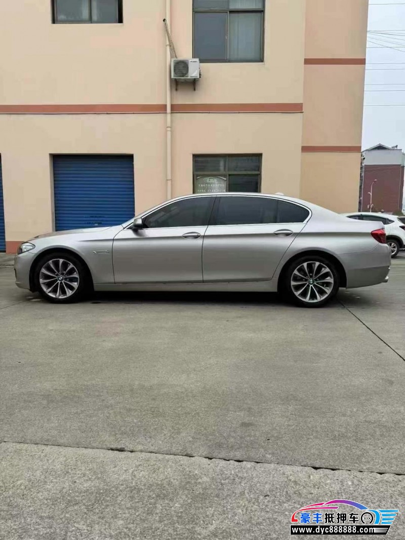17年宝马5系轿车抵押车出售