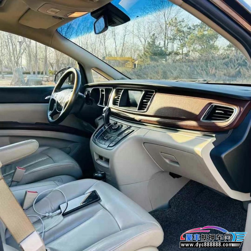 17年别克GL8轿车抵押车出售