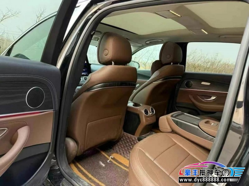 20年奔驰E轿车抵押车出售