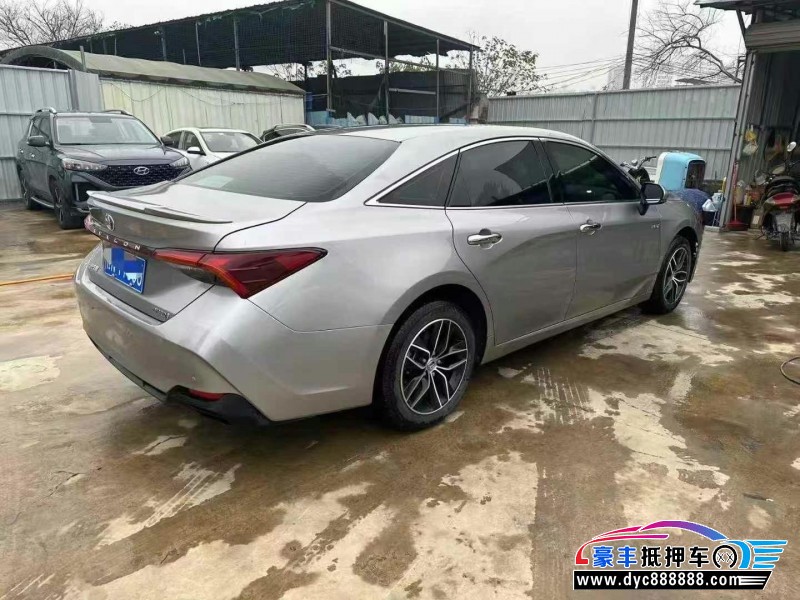 22年丰田亚洲龙轿车抵押车出售