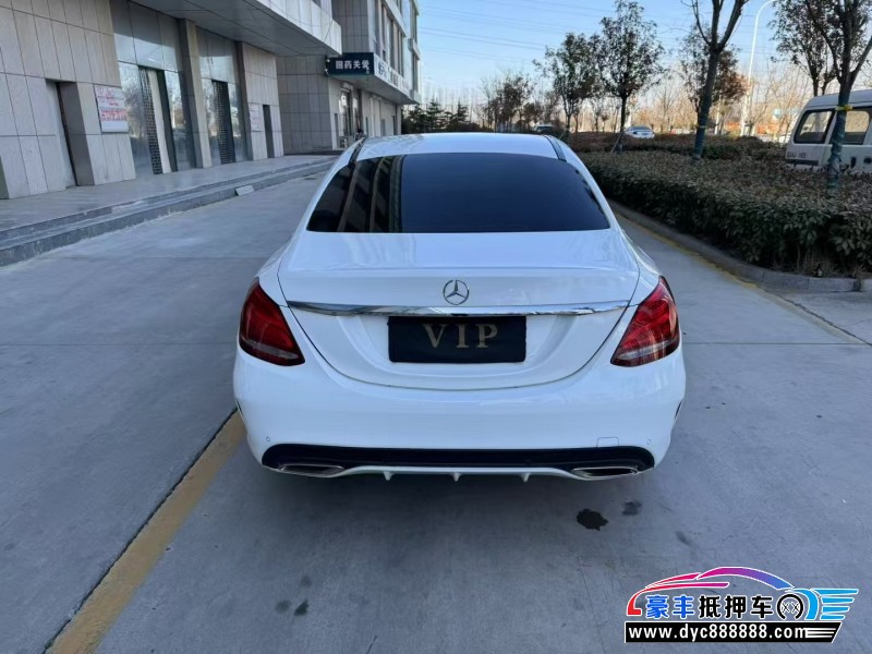 18年奔驰C轿车抵押车出售