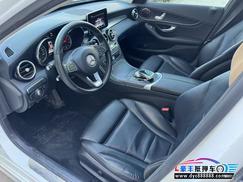 18年奔驰C轿车抵押车出售