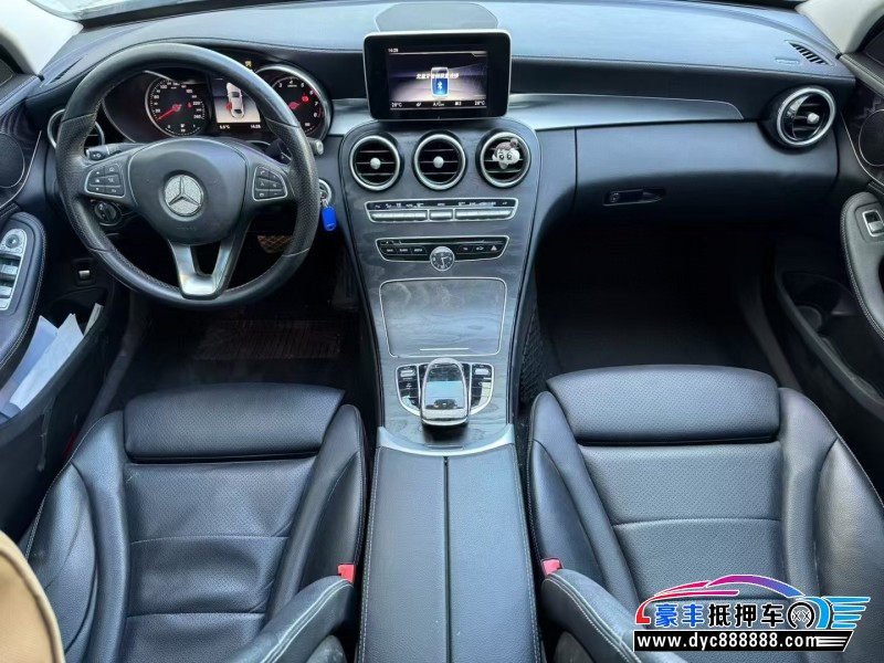 18年奔驰C轿车抵押车出售