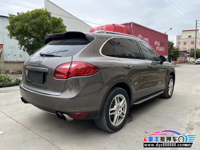 13年保时捷卡宴轿车抵押车出售