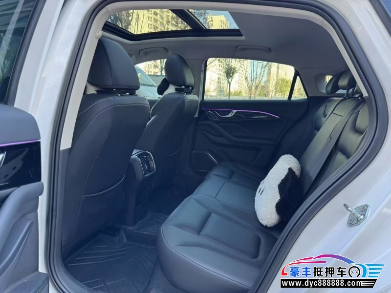 23年奔腾B70轿车抵押车出售