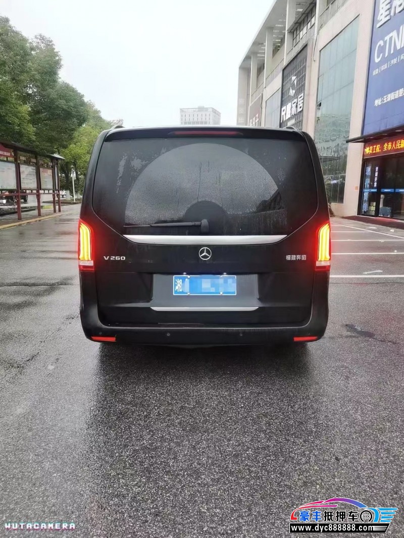 21年奔驰V轿车抵押车出售