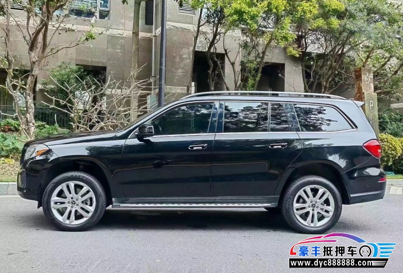 18年奔驰GLS轿车抵押车出售