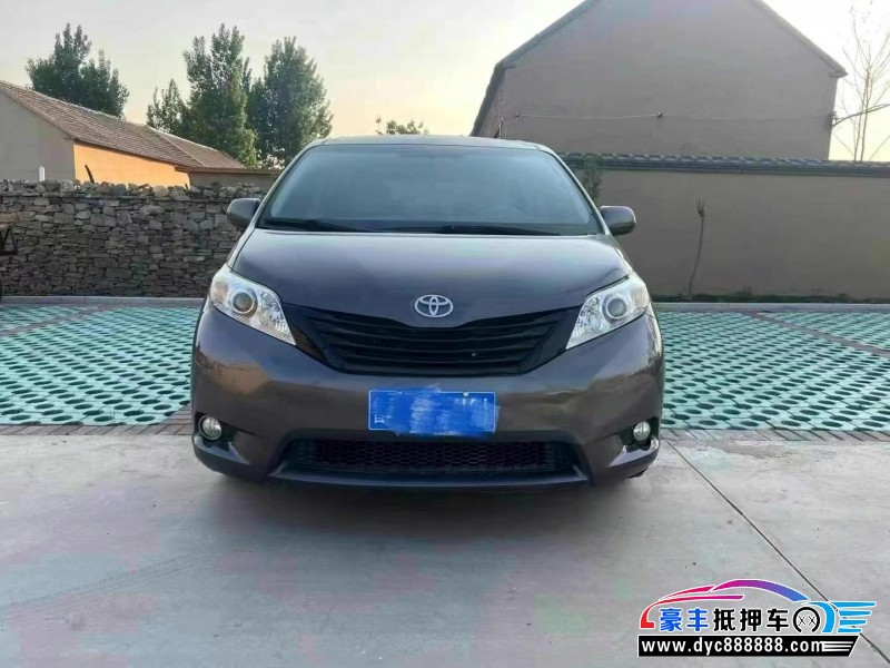 13年丰田塞纳MPV抵押车出售