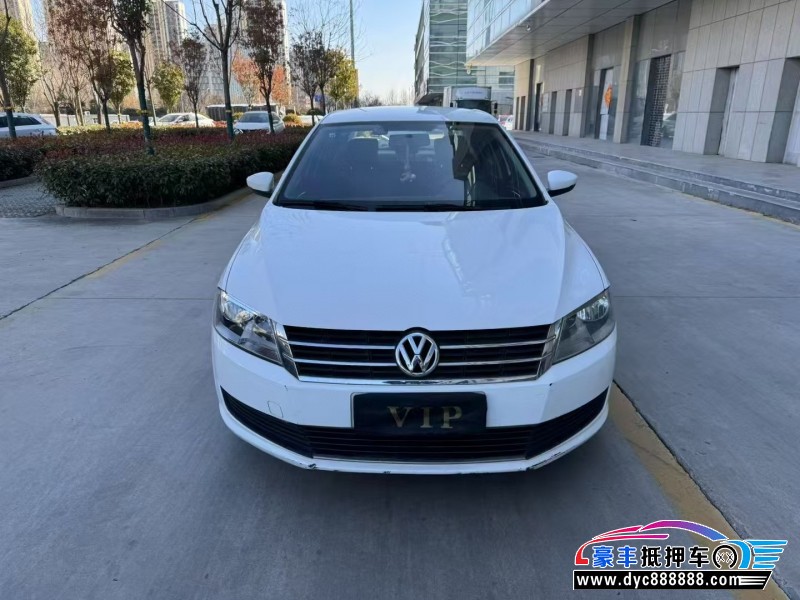 14年大众朗逸轿车抵押车出售