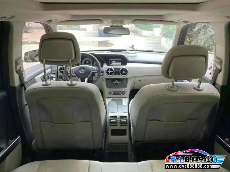 15年奔驰GLK轿车抵押车出售