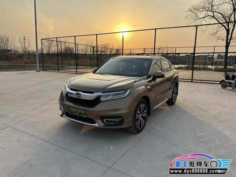 17年本田冠道轿车抵押车出售