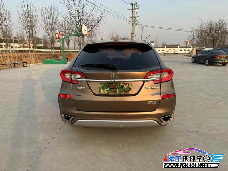 17年本田冠道轿车抵押车出售