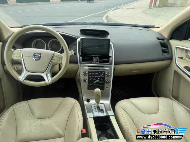 11年沃尔沃XC60轿车抵押车出售