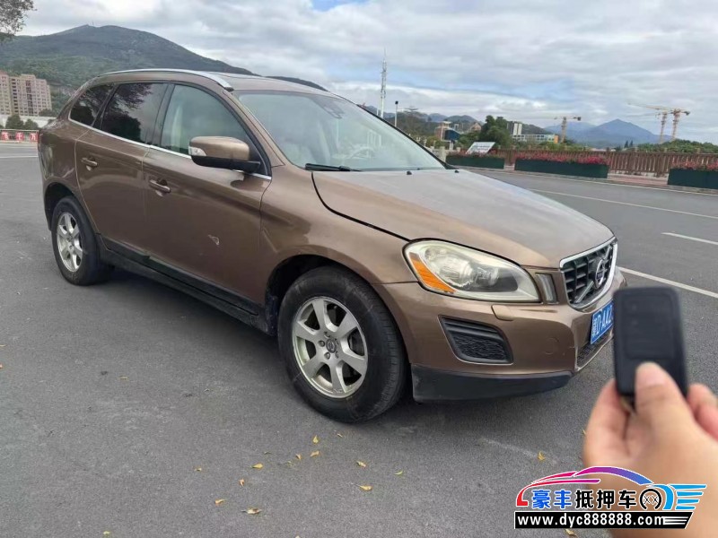 11年沃尔沃XC60轿车抵押车出售