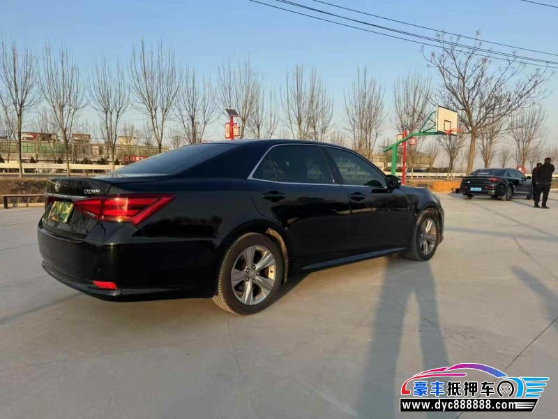 17年丰田皇冠轿车抵押车出售