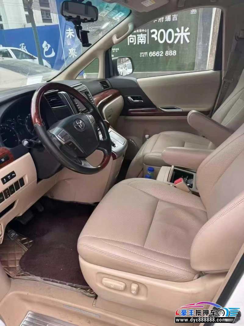 11年丰田埃尔法MPV抵押车出售