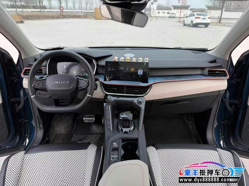 22年领克06轿车抵押车出售