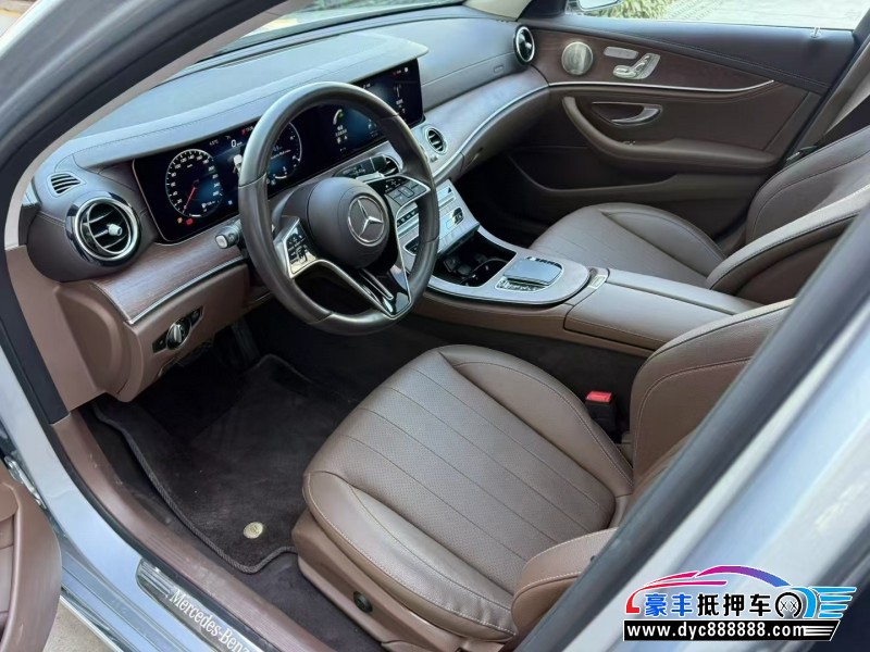 23年奔驰E轿车抵押车出售