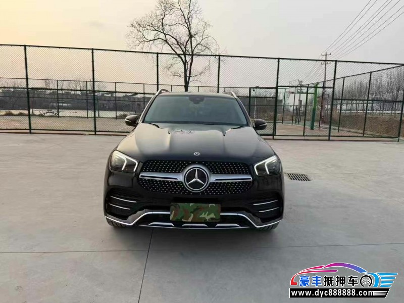 19年奔驰GLE轿车抵押车出售