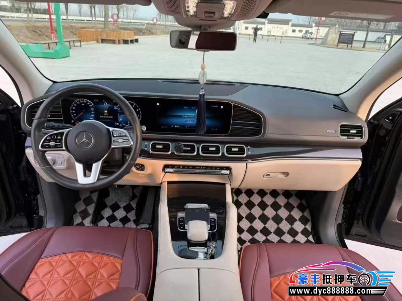 19年奔驰GLE轿车抵押车出售