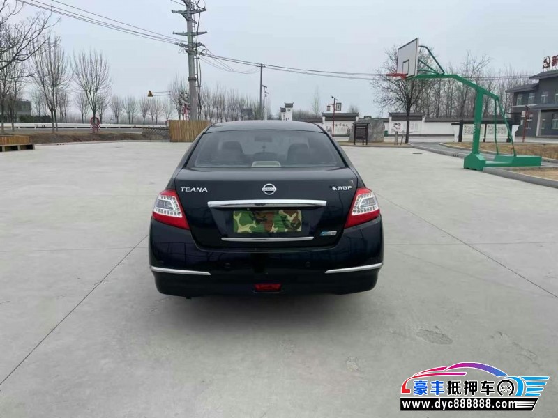 12年日产天籁轿车抵押车出售