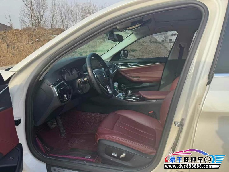 17年宝马5系轿车抵押车出售