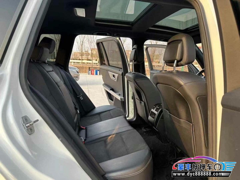 16年奔驰GLK轿车抵押车出售